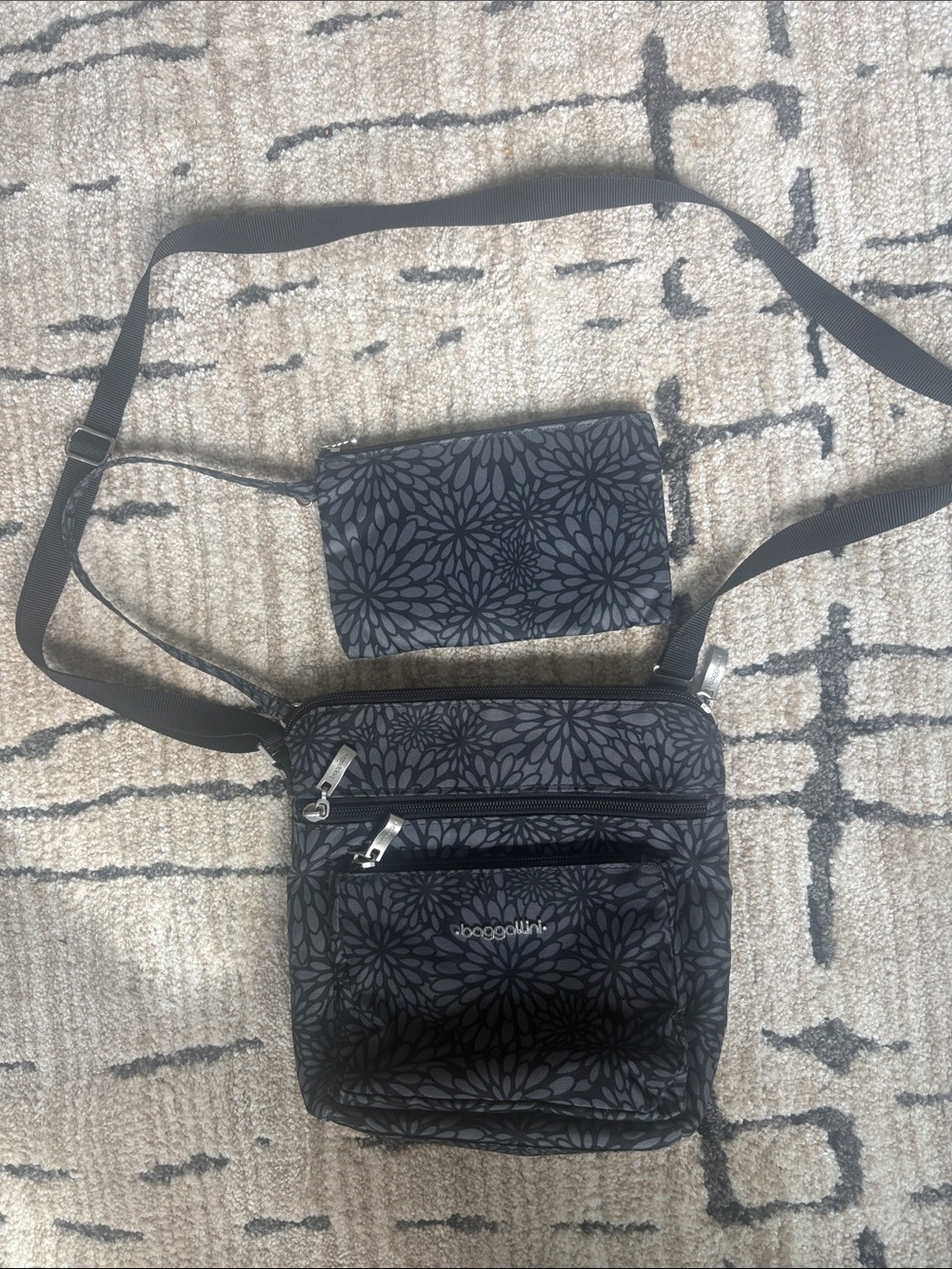 Baggallini Black Floral Crossbody with Matching Wristlet